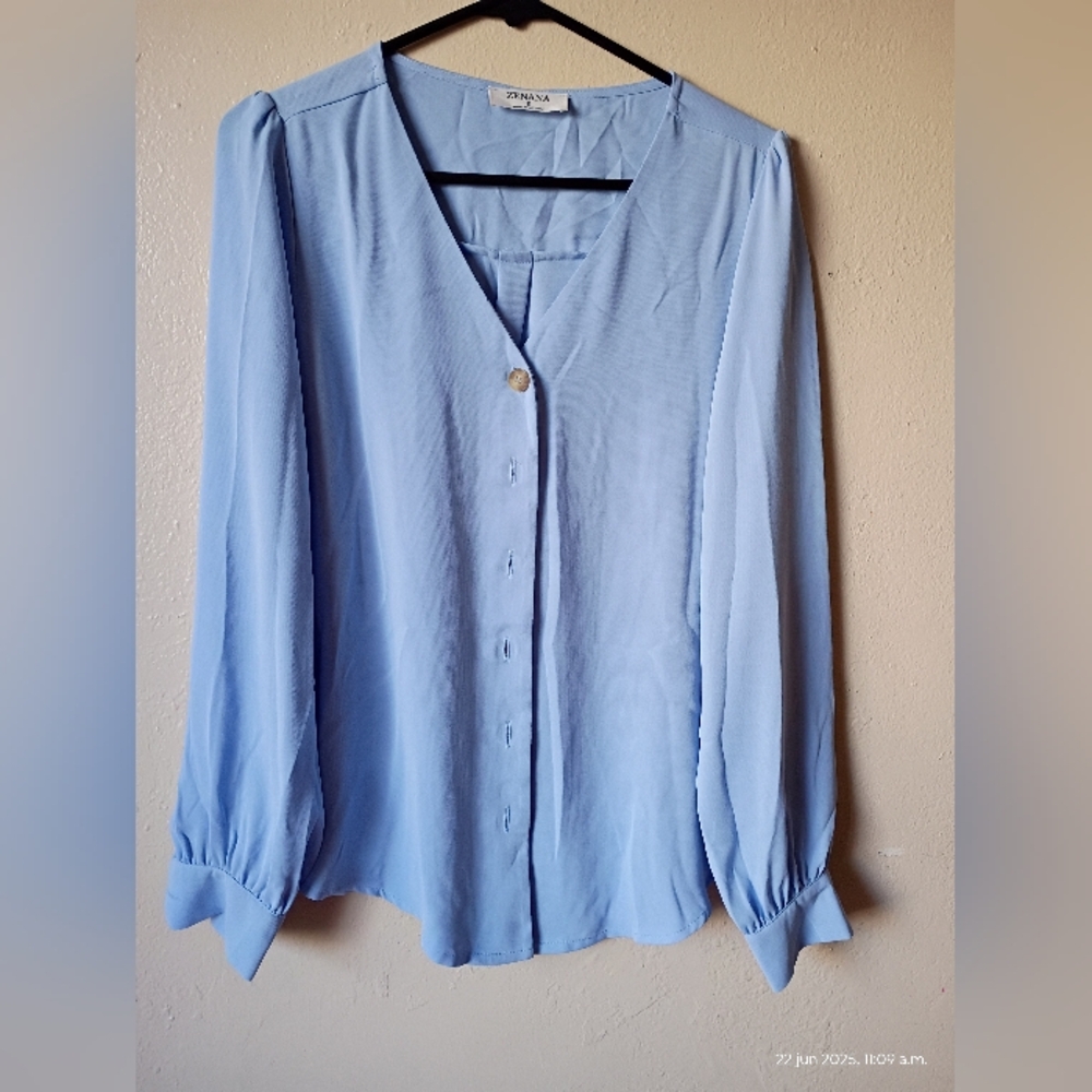 Zenana Outfitters Blue Buttoned Long Sleeve Blouse